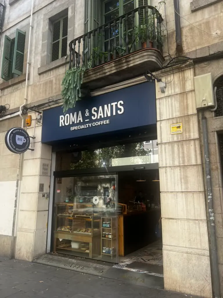 Roma&Sants, un cafe al Carrer de Sants, on es va escriure la major part del codi de la meva start-up Tapped Ai